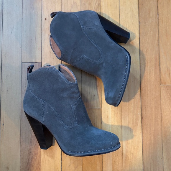 Frye Madeline Short Suede, Gray, 7.5 - Picture 2 of 5